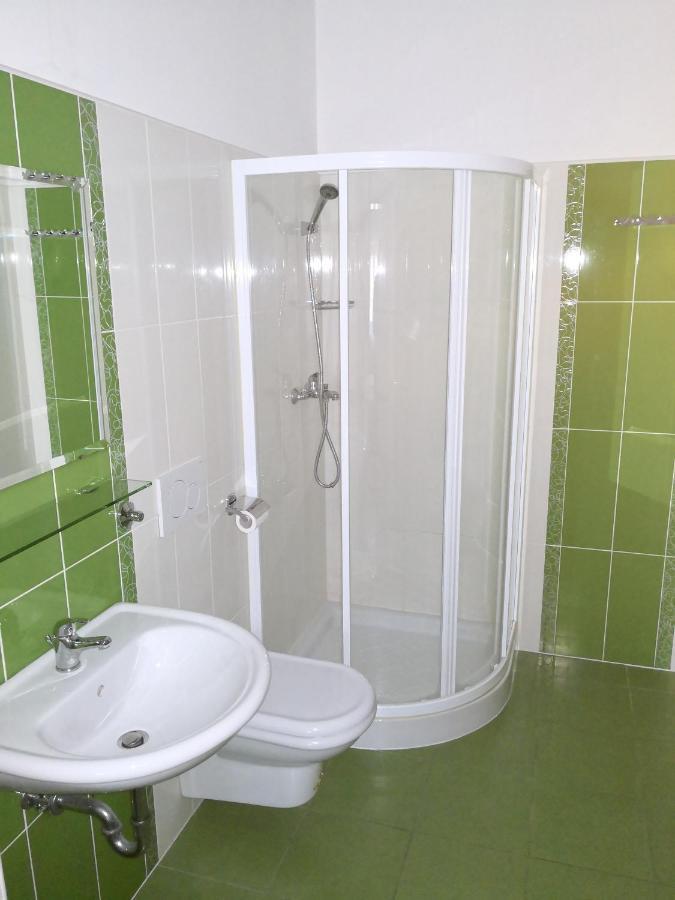 Gostilna Pri Dragici, Gostilna S Prenocisci, D.O.O. Sežana Exterior foto