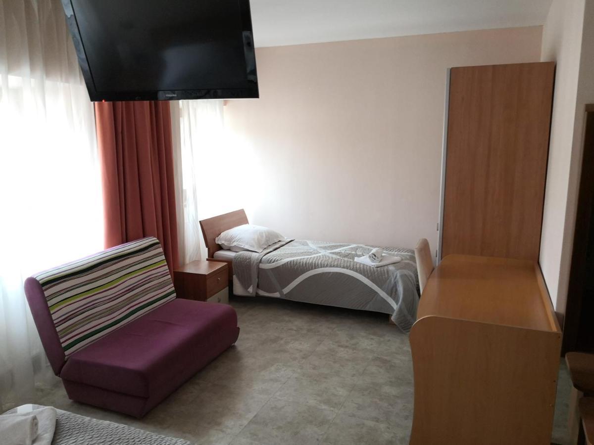 Gostilna Pri Dragici, Gostilna S Prenocisci, D.O.O. Sežana Exterior foto